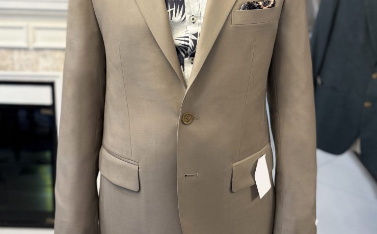 DGRIE BESPOKE - ตัดสูท Classic Khaki Classic Notch Lapel Suits