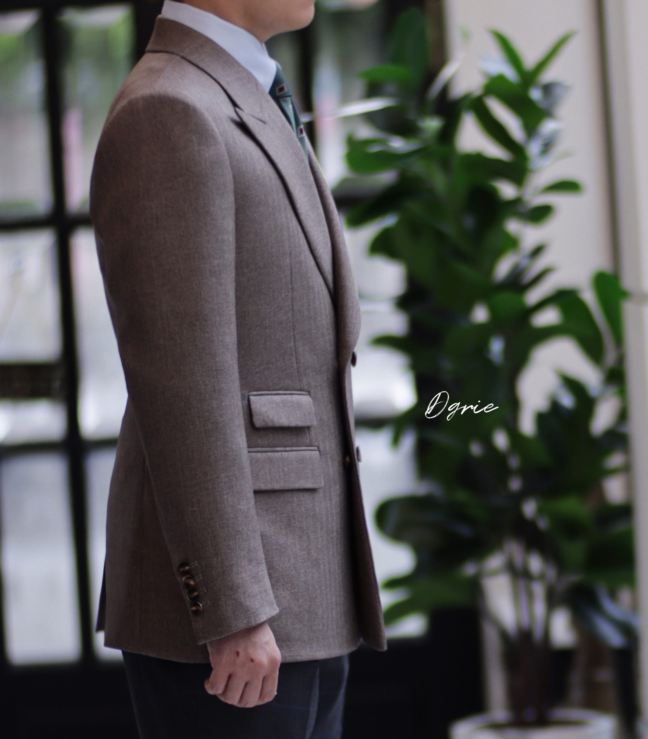 DGRIE Herringbone Double Breasted Suit