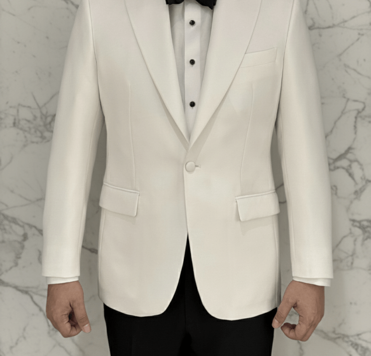 DGRIE Classic White Tuxedo Suits ตัดสูททักซิโด้สีขาว