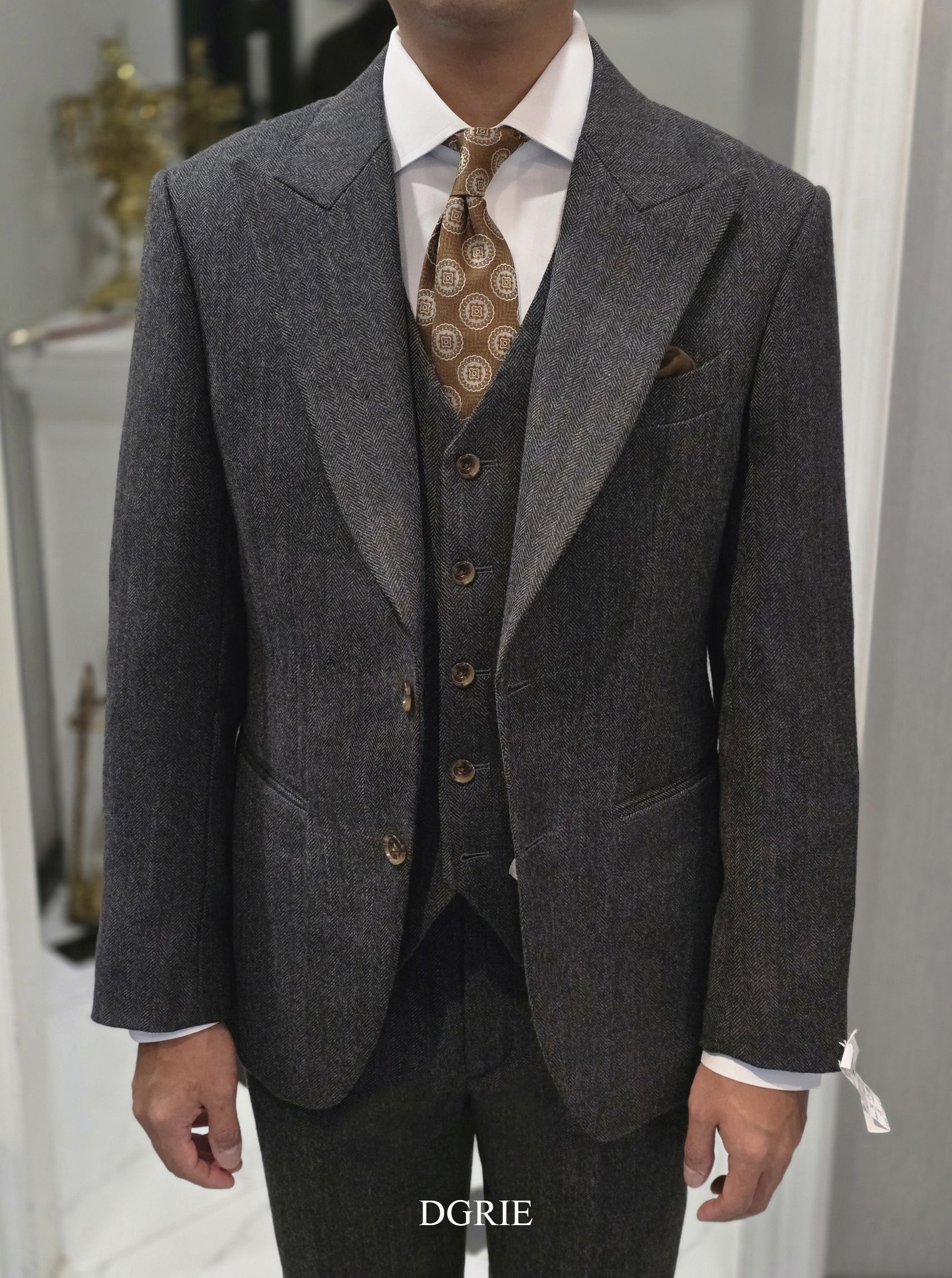 ร้านตัดสูท DGRIE FLANNEL WOOL 3 PIECE SUITS