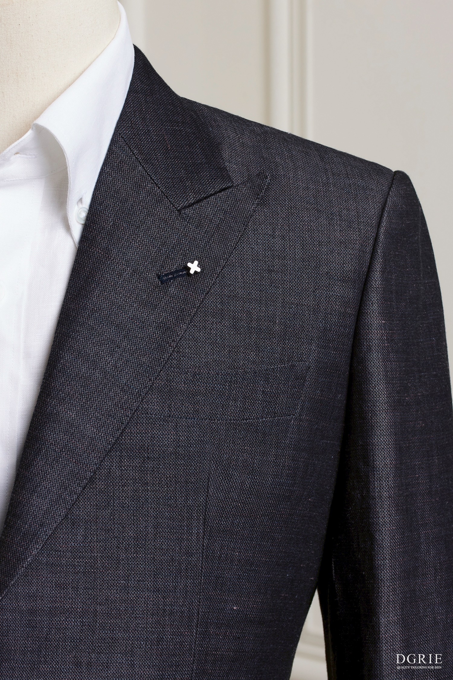 DGRIE - เสื้อสูท Midnight blue Wool&Silk Peak Lapel X Silver Pin Jacket