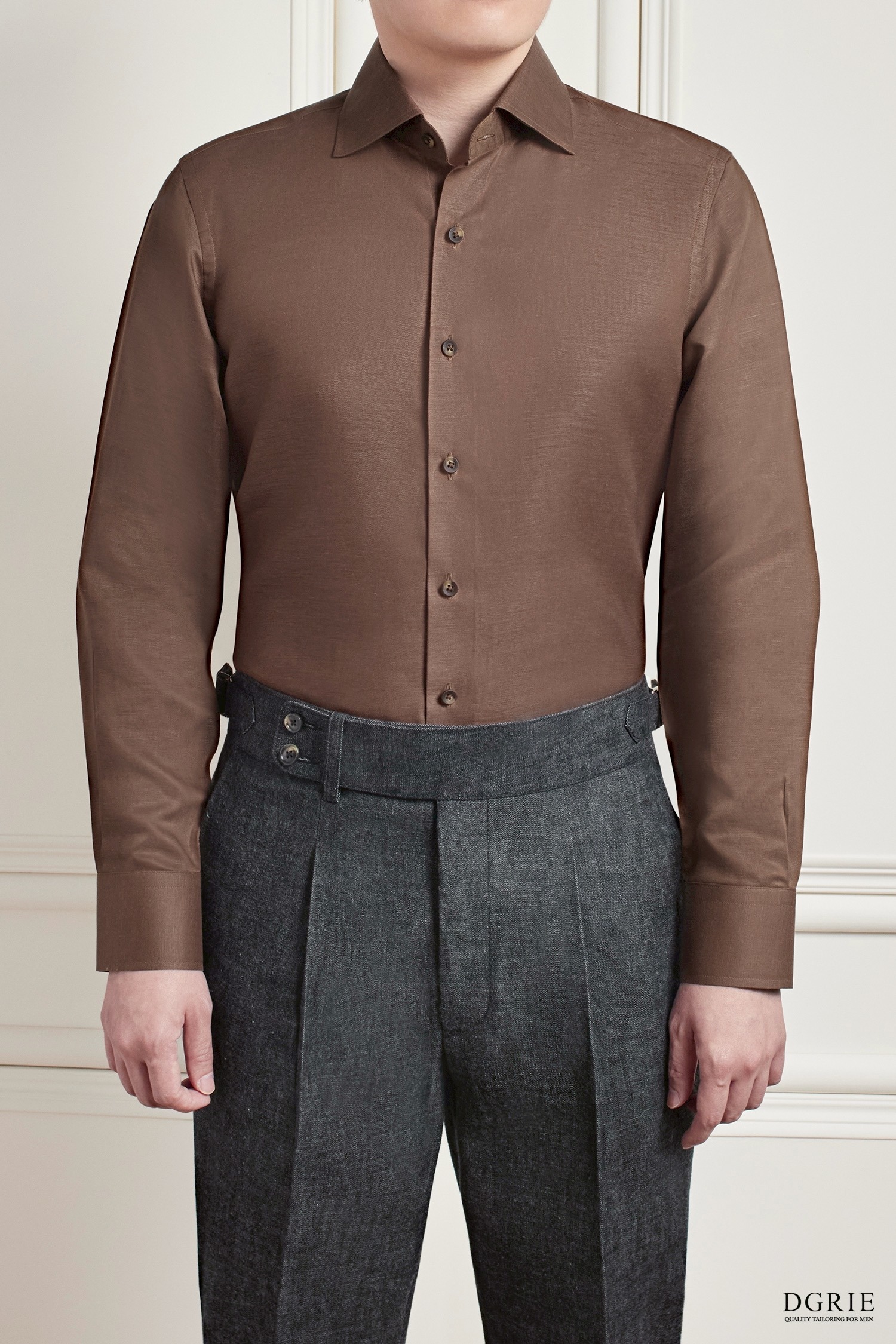 Brown Tencel linen Tortoise Shell Buttons Cutaway Collar Shirt