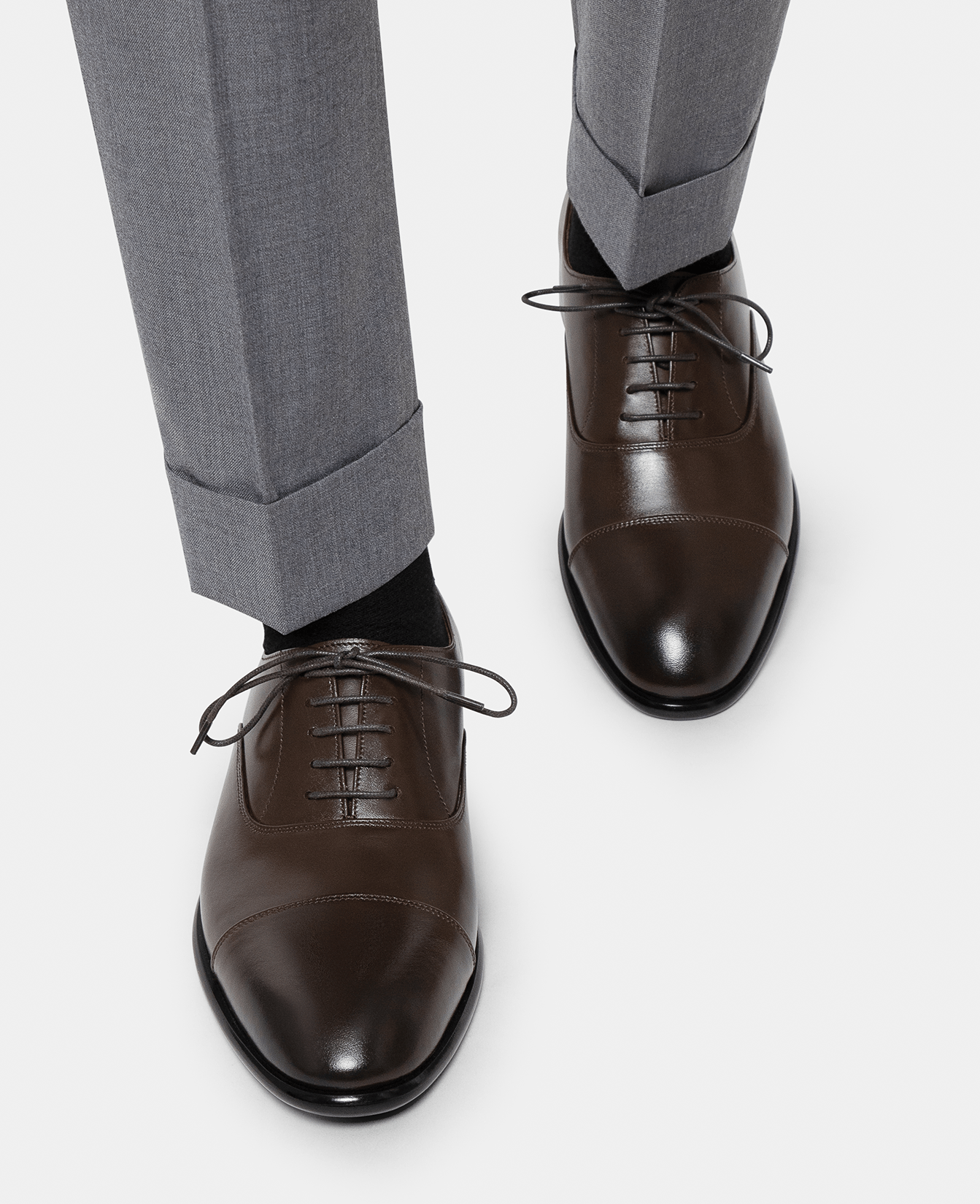 Navy Pants - Brown Round Cap Toe Oxford Shoes