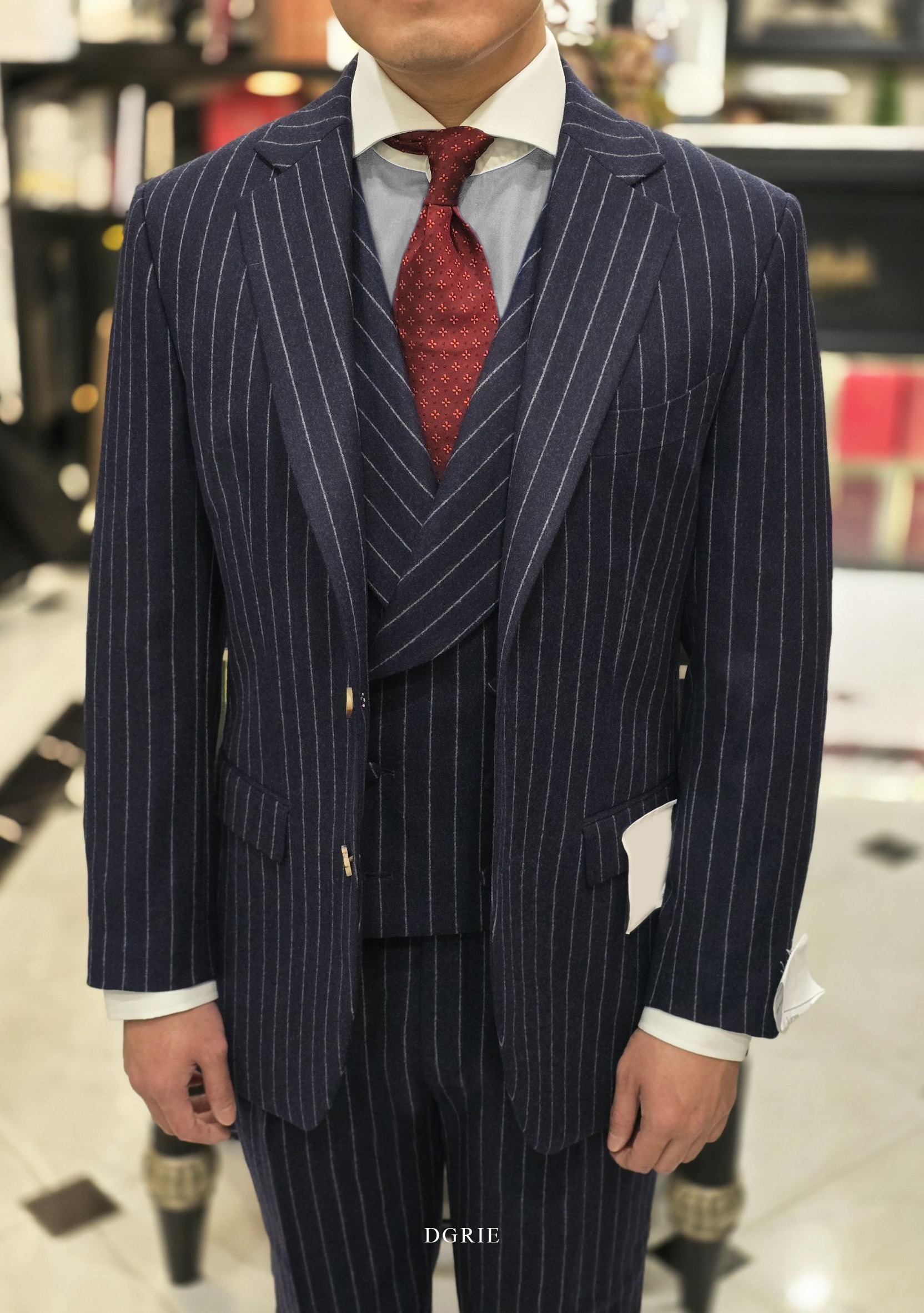 ตัดสูท DGRIE NAVY FLANNEL CLASSIC 3 PIECE SUITS