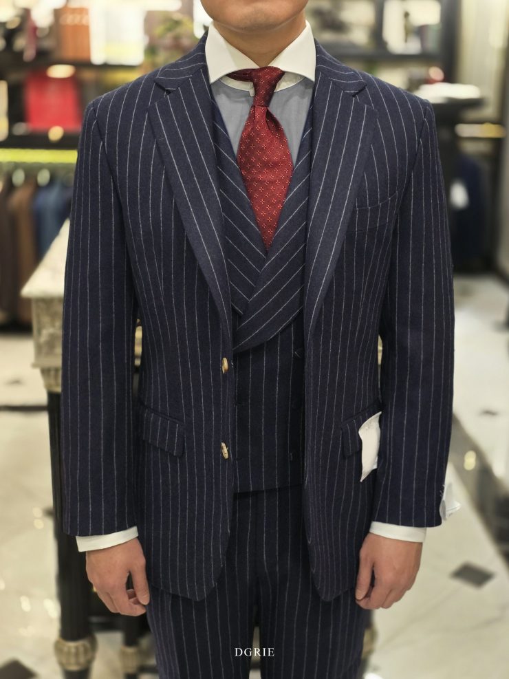 ตัดสูท DGRIE NAVY FLANNEL CLASSIC 3 PIECE SUITS