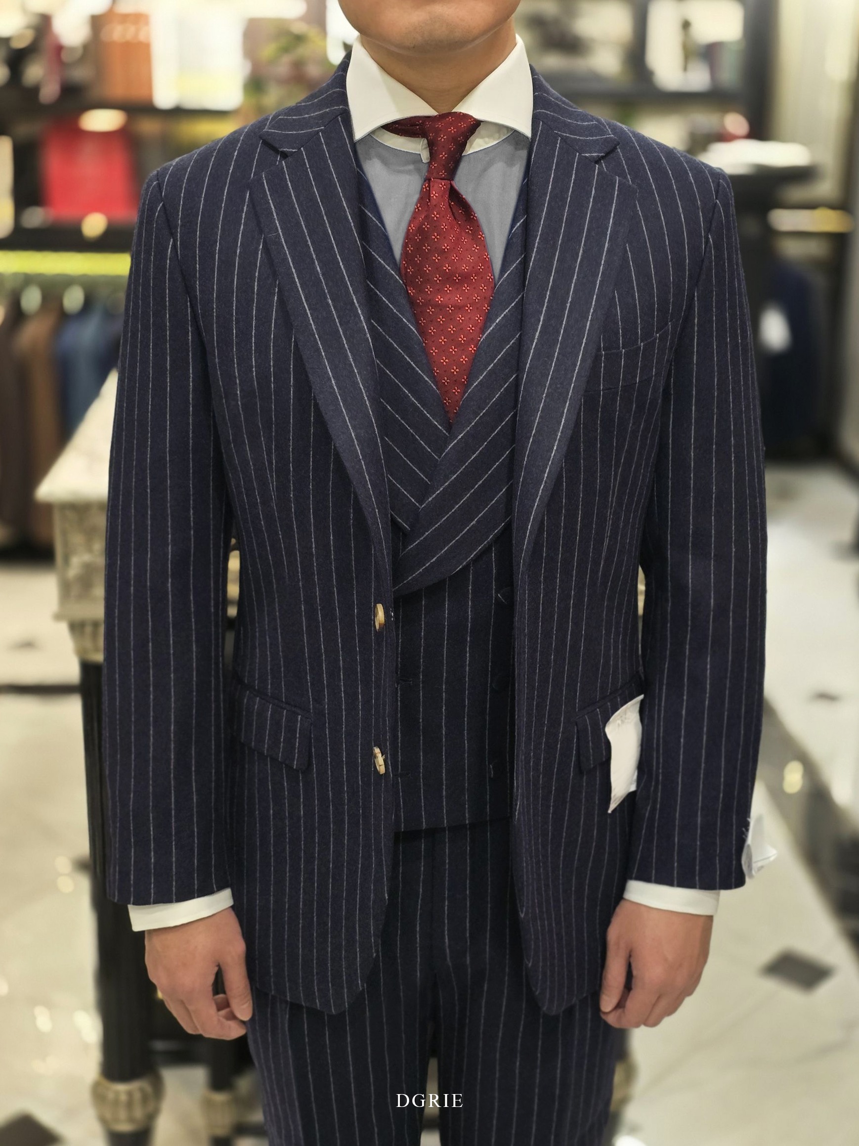 ตัดสูท DGRIE NAVY FLANNEL CLASSIC 3 PIECE SUITS