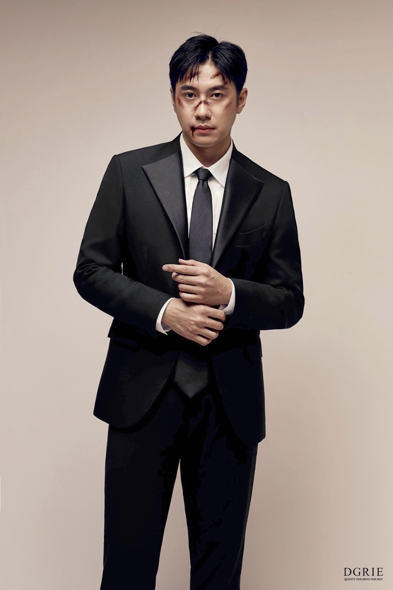 DGRIE Spotlight : แจม รชตะ Unstructured Lapel Tuxedo