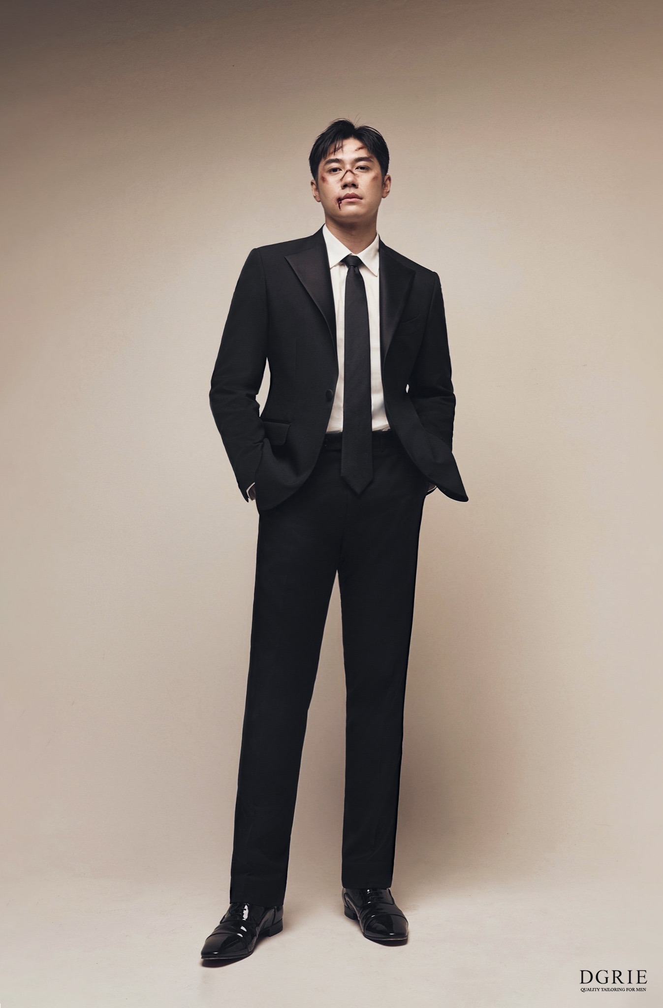 DGRIE Spotlight : แจม รชตะ Unstructured Lapel Tuxedo