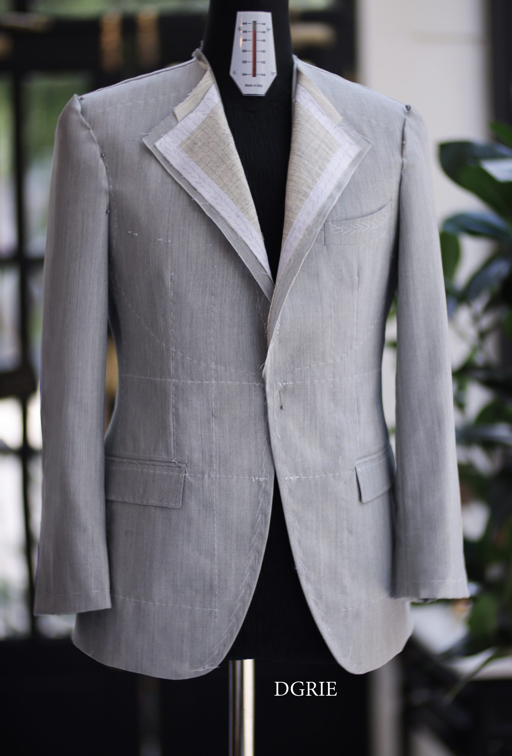 ตัดสูท Fitting Full Canvas Italy Grey Suits