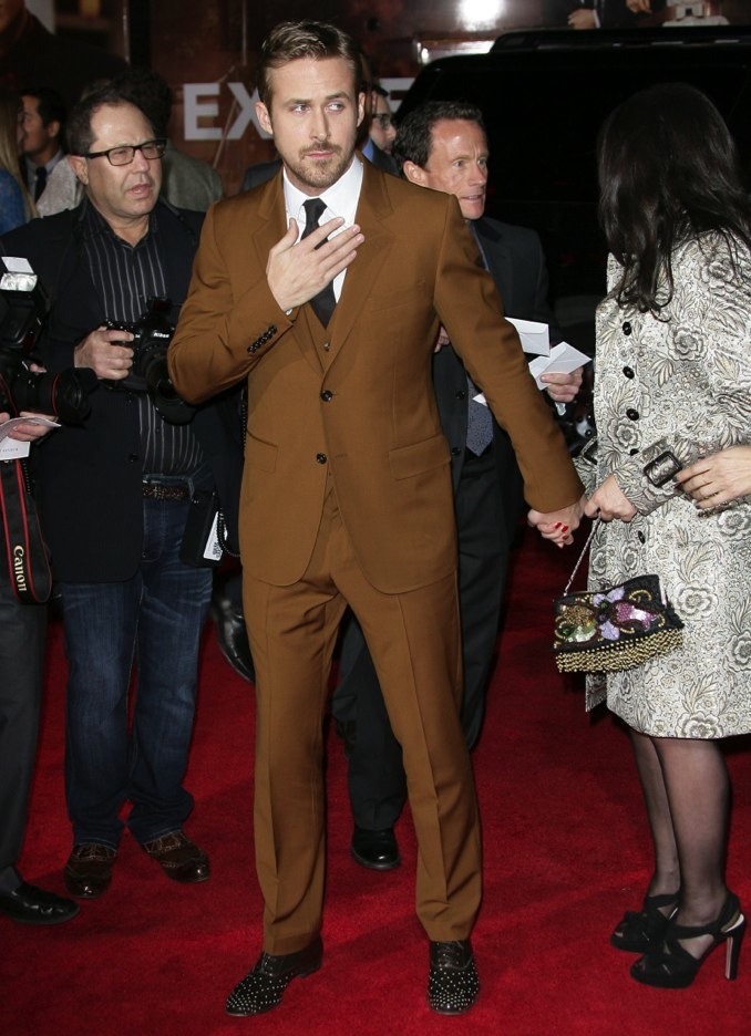 ryan-gosling-suits-16