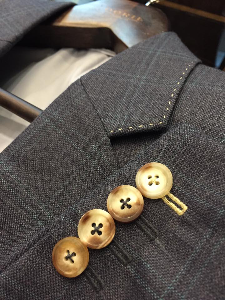 In the Details: ดีเทลเสื้อสูท 3 In the Details: ดีเทลเสื้อสูท