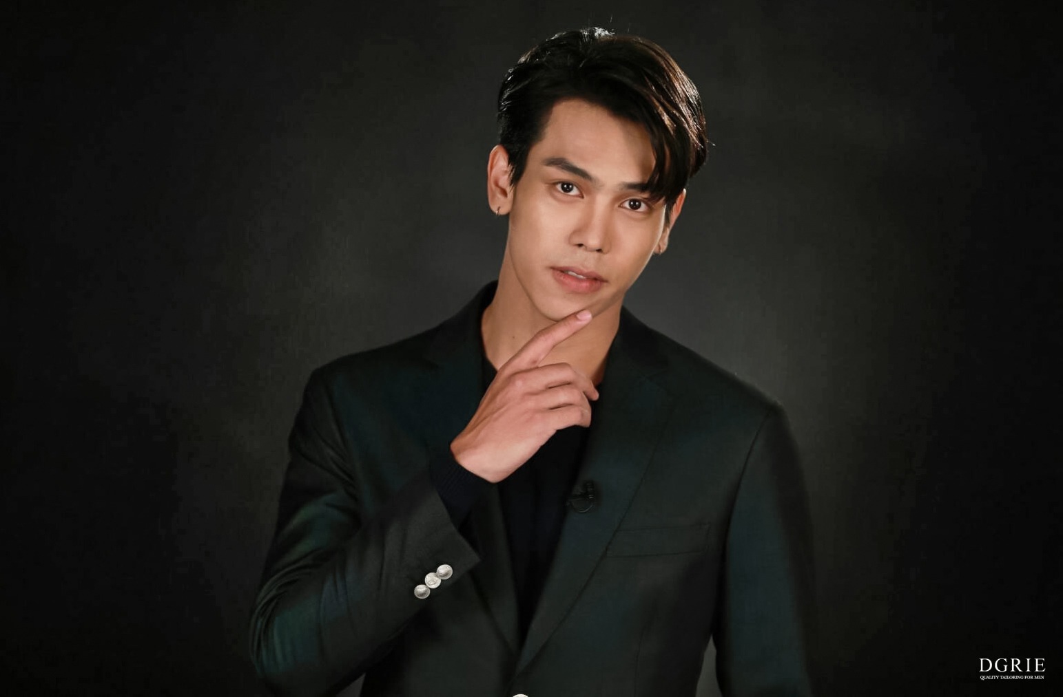 treporapat dgrie dark green formal suit dgrie 1