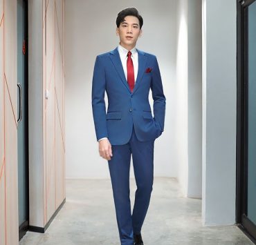 royal blue suit dgrie 1