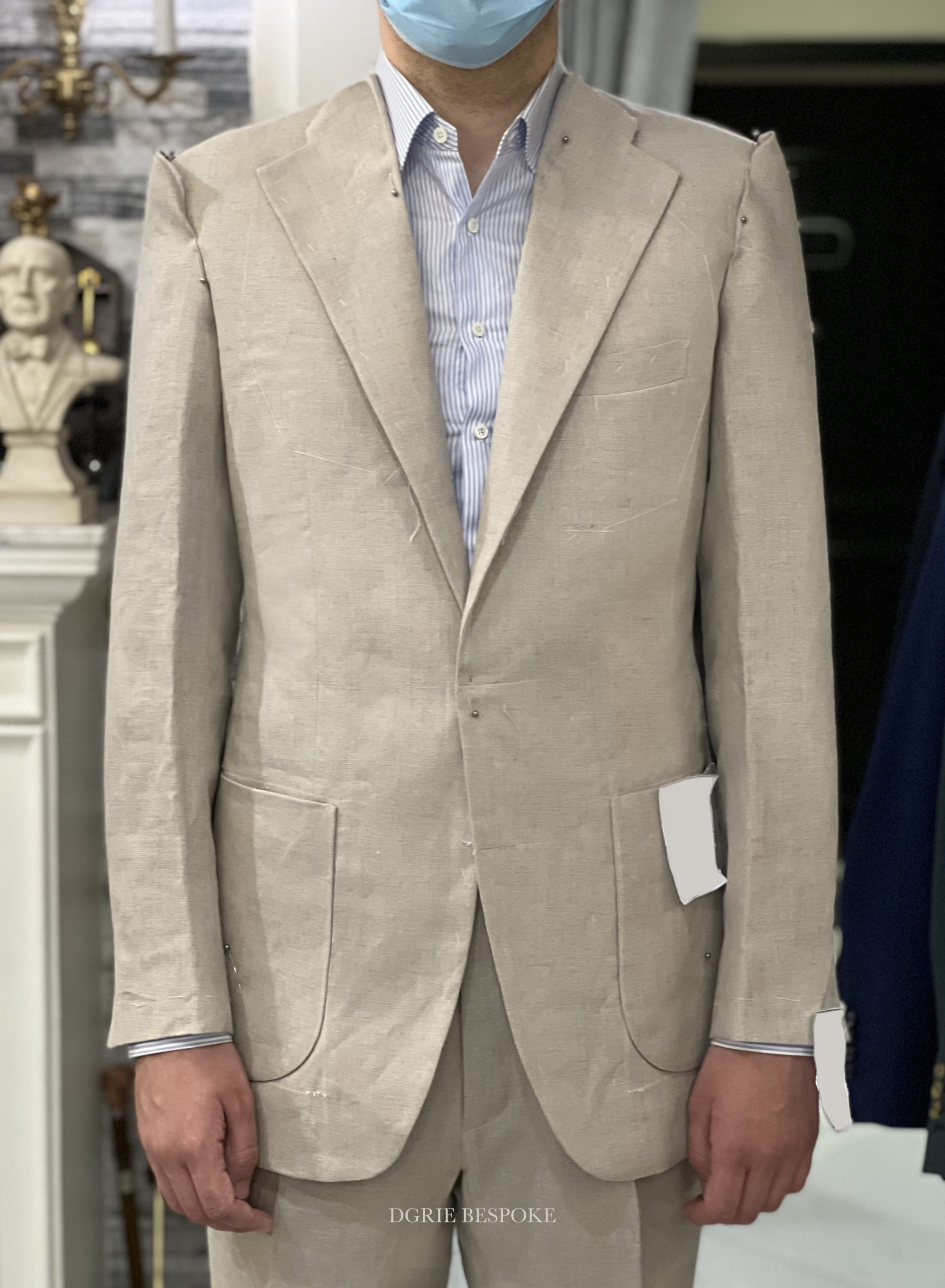 fitting beige linen suit dgrie