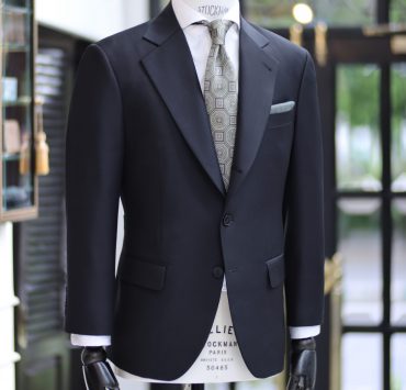 classic black suit dgrie