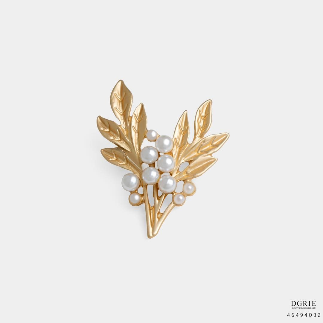 golden of leaf and pearl brooch dgrie 3