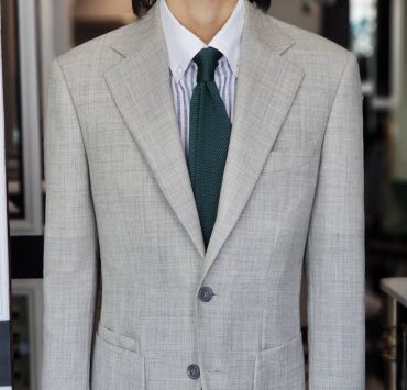 light grey classic suit made in england dgrie 2