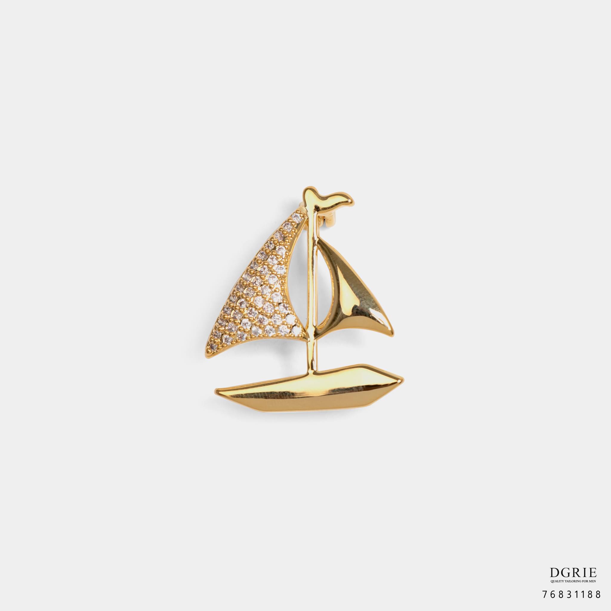 เข็มกลัดเรือใบเพชร สีทอง DGRIE - Golden Sailboat Sparkle Brooch