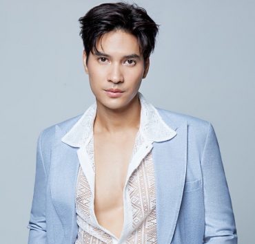 DGRIE Spotlight: ไมค์ ภัทรเดช Light Blue Tailored Fit Suit