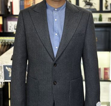 ตัดสูทวินเทจ สีเทา ผ้าอังกฤษ DGRIE Classic HerringBone Suits
