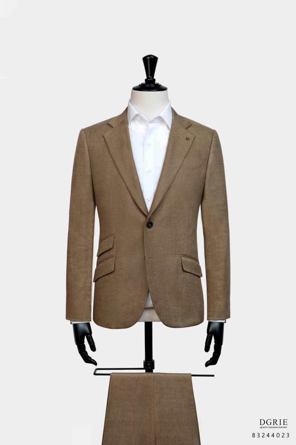 เสื้อสูท สีน้ำตาลทอง Linen Sack Gold 2 Button Suits
