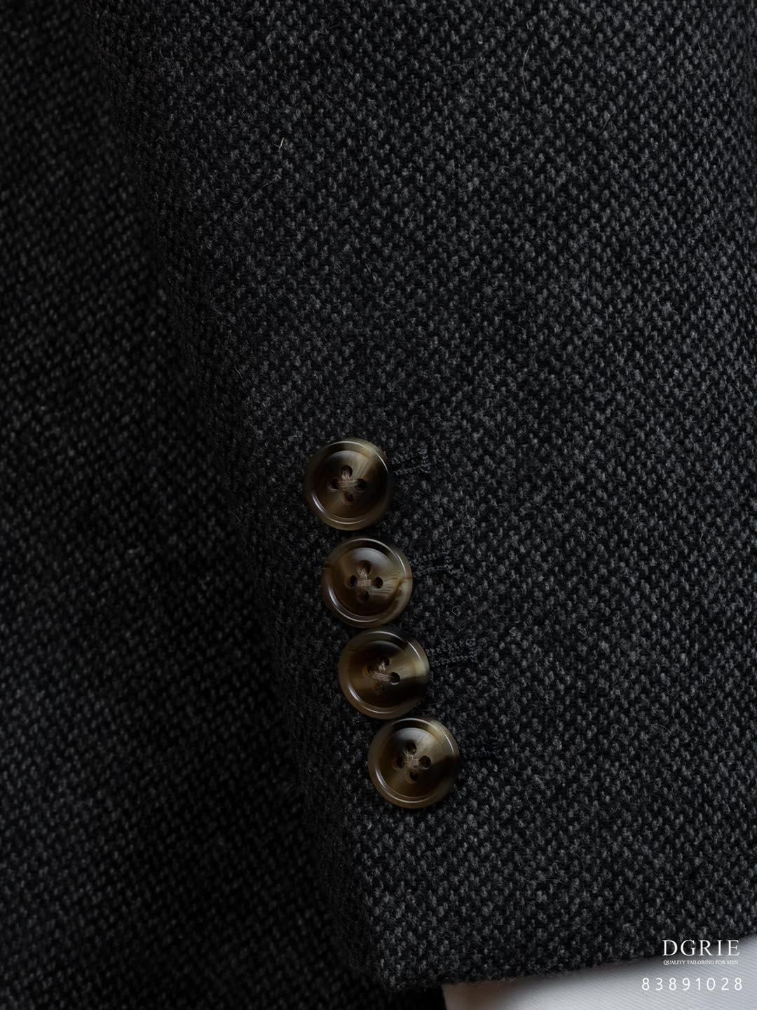 เสื้อสูทวินเทจ ลายก้างปลา Dark Gray Herringbone Flannel - DGRIE