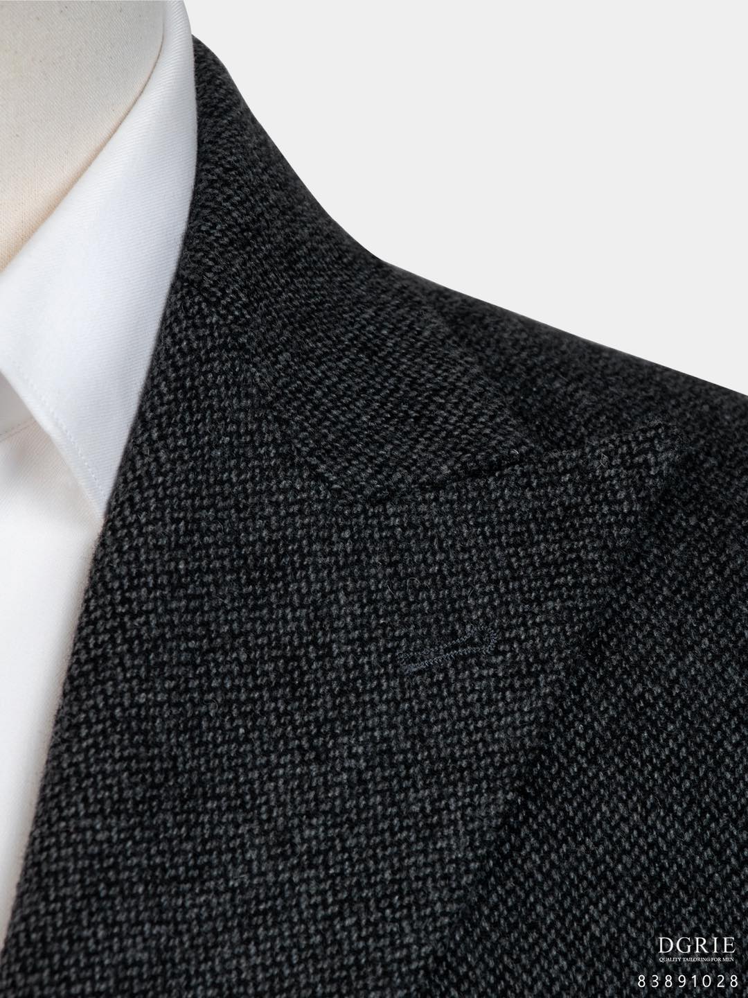 เสื้อสูทวินเทจ ลายก้างปลา Dark Gray Herringbone Flannel - DGRIE