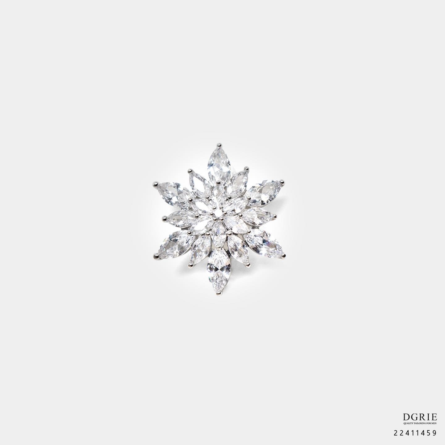 เข็มกลัดติดปกสูท Diamond Flower Sparkle Brooch