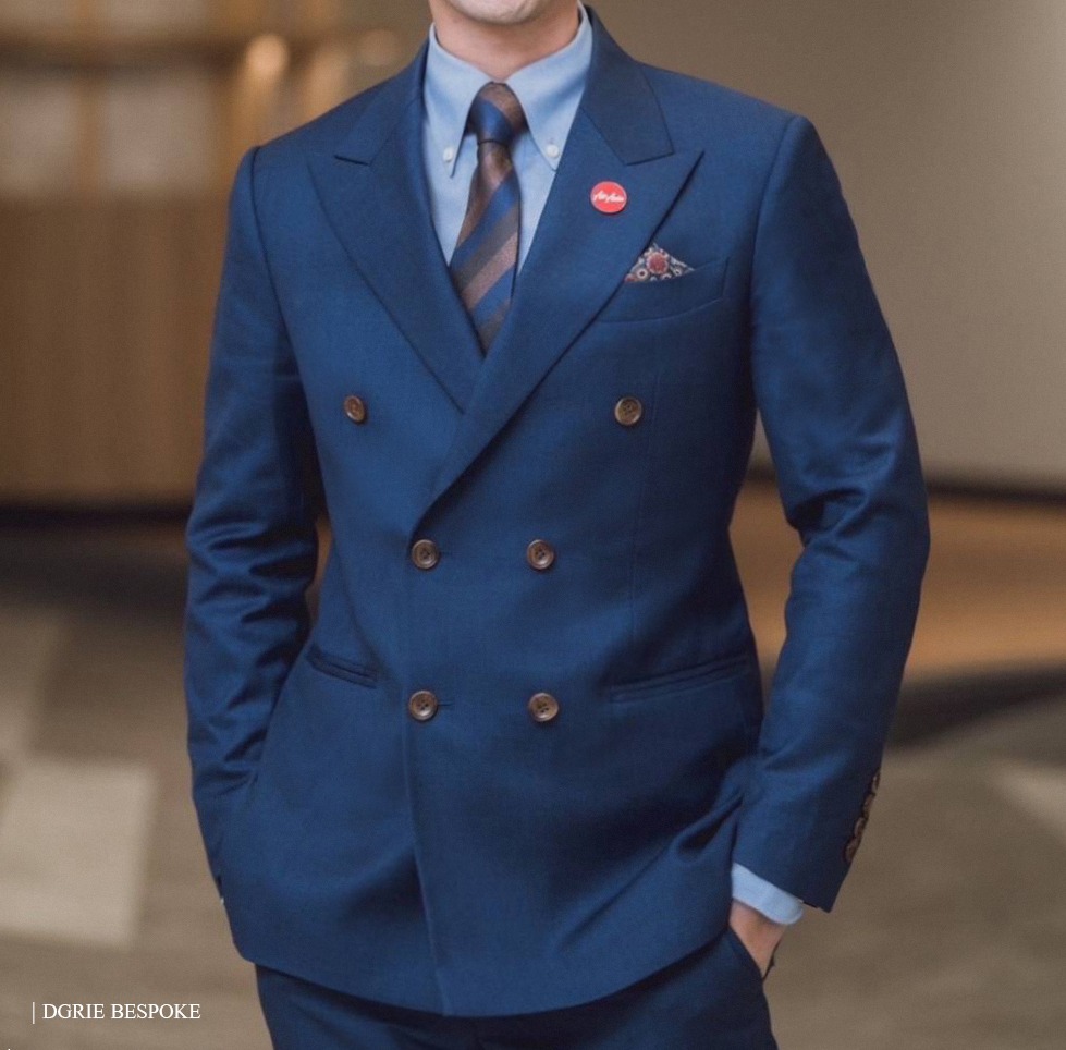DGRIE Navy Double Breasted Suit with Brown Buttons