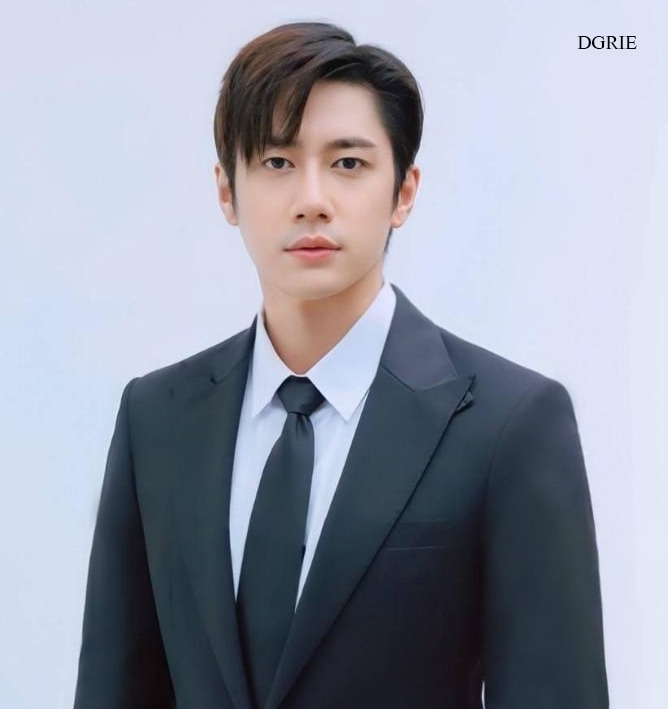 แจม รชตะ JAM : DGRIE Exclusive Black NUOVO TUXEDO