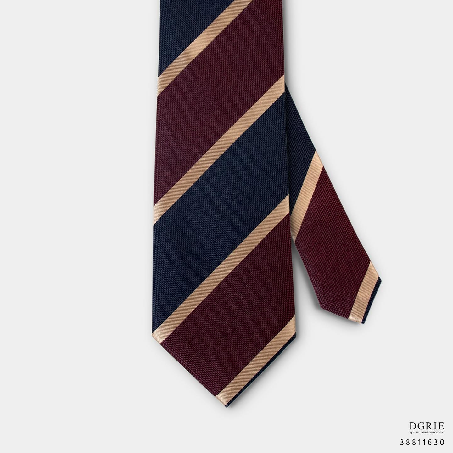เนคไทลายทาง วินเทจ Multi Stripe 3.5 Inch Classic Necktie