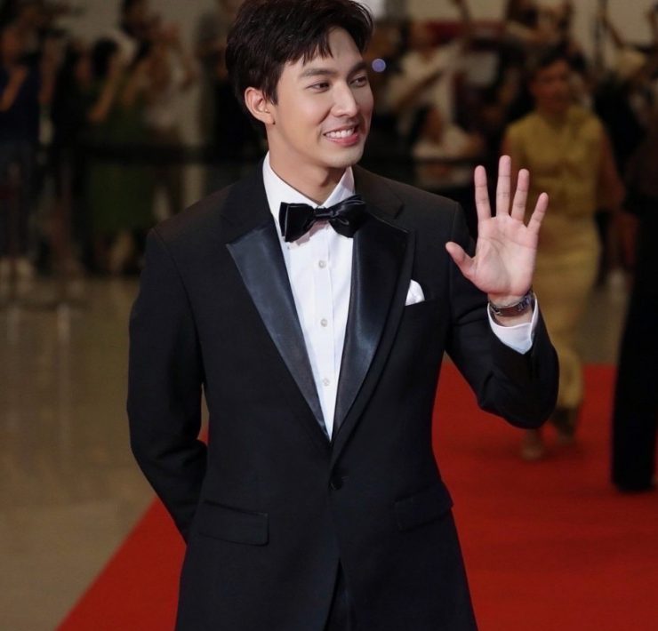 กรณ์ ศิริสรณ์ Black Tuxedo Wool Double Notch Lapel 17 กรณ์ ศิริสรณ์ Black Tuxedo Wool Double Notch Lapel