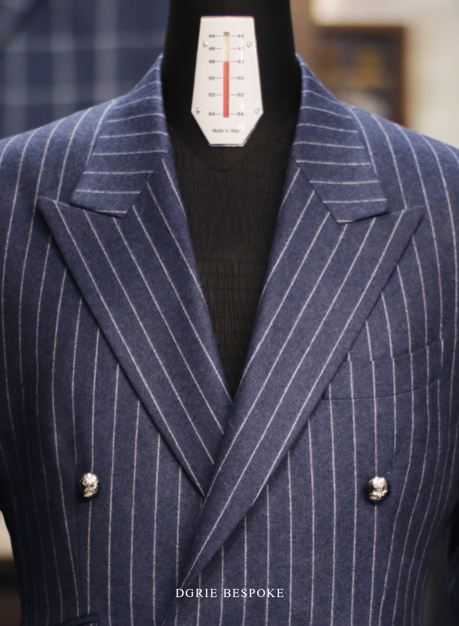 ตัดสูทสีน้ำเงินลายทาง Bespoke Italy Flannel PinStripe DB Suit