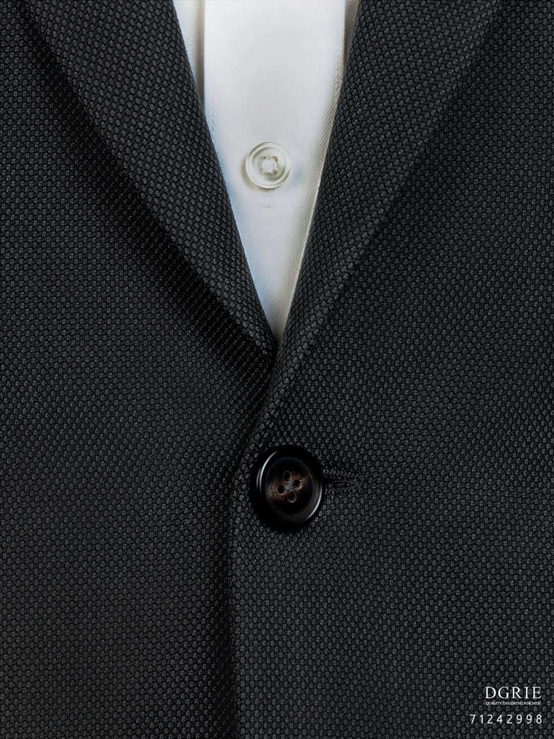 เสื้อสูทสีเทา Classic Fish Eye Wool Dark Gray Notch Jacket - DGRIE
