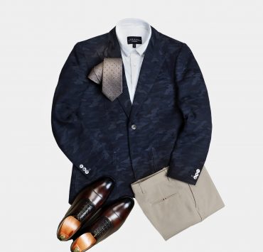 เสื้อสูทลายทหาร FLAT Navy Camo Jacket with Beige Pants