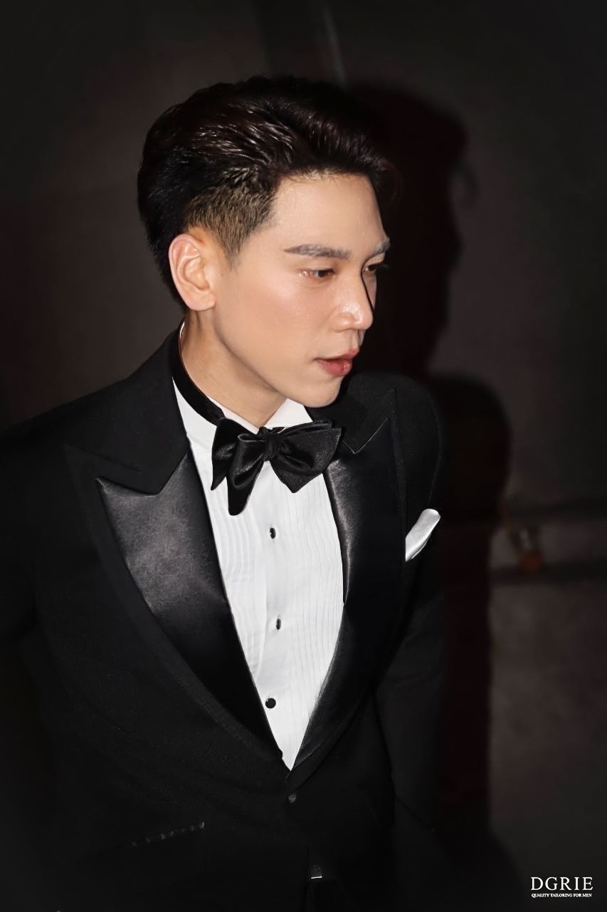 เสื้อสูททักซิโด้ K. Kornkan | Drago Super Black Tuxedo Suits