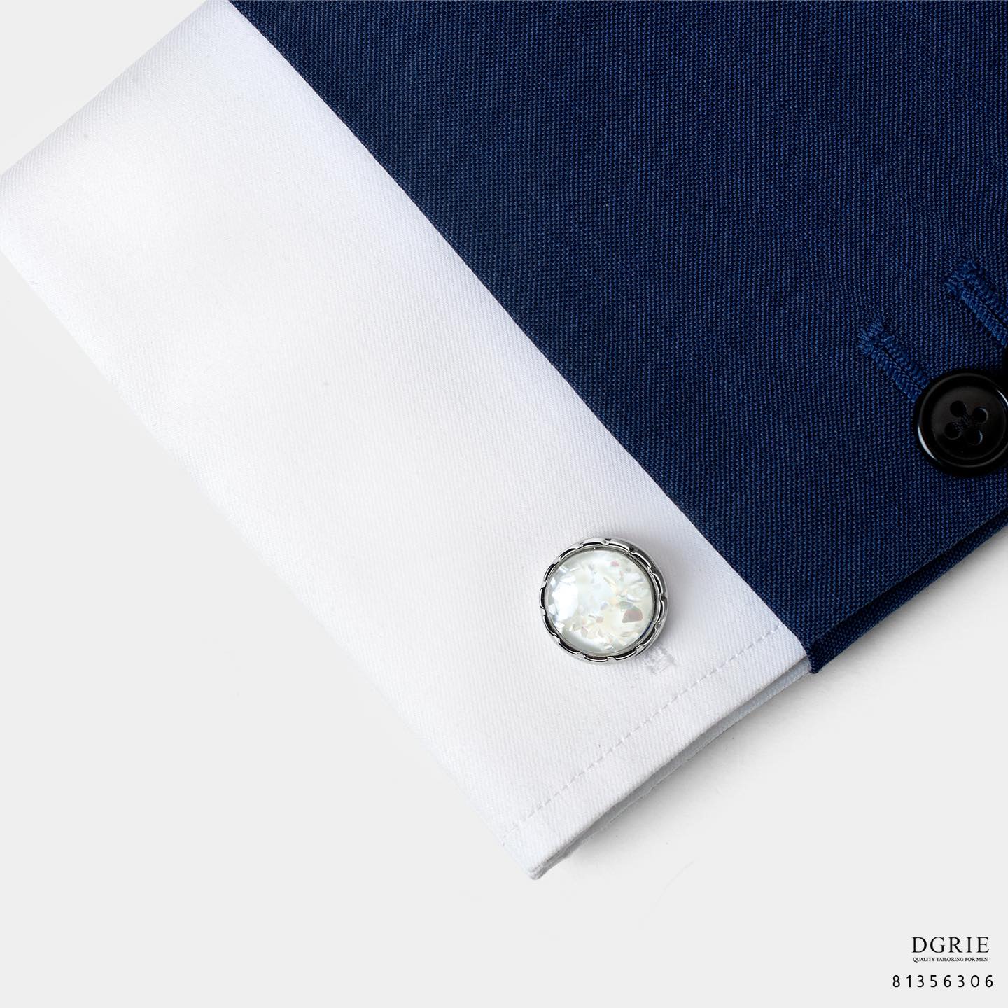 คัฟลิงค์ทรงกลม SILVER CUFFLINKS WITH MILKY QUARTZ ROUND CUT - DGRIE