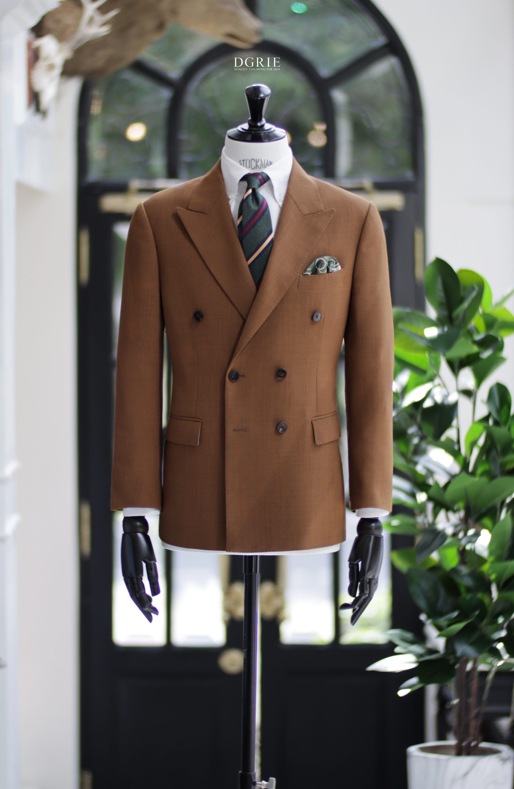 IMG_7759 copy1 ตัดสูทสีน้ำตาล กระดุม 2 แถว DGRIE Light Brown Double Brested Suit