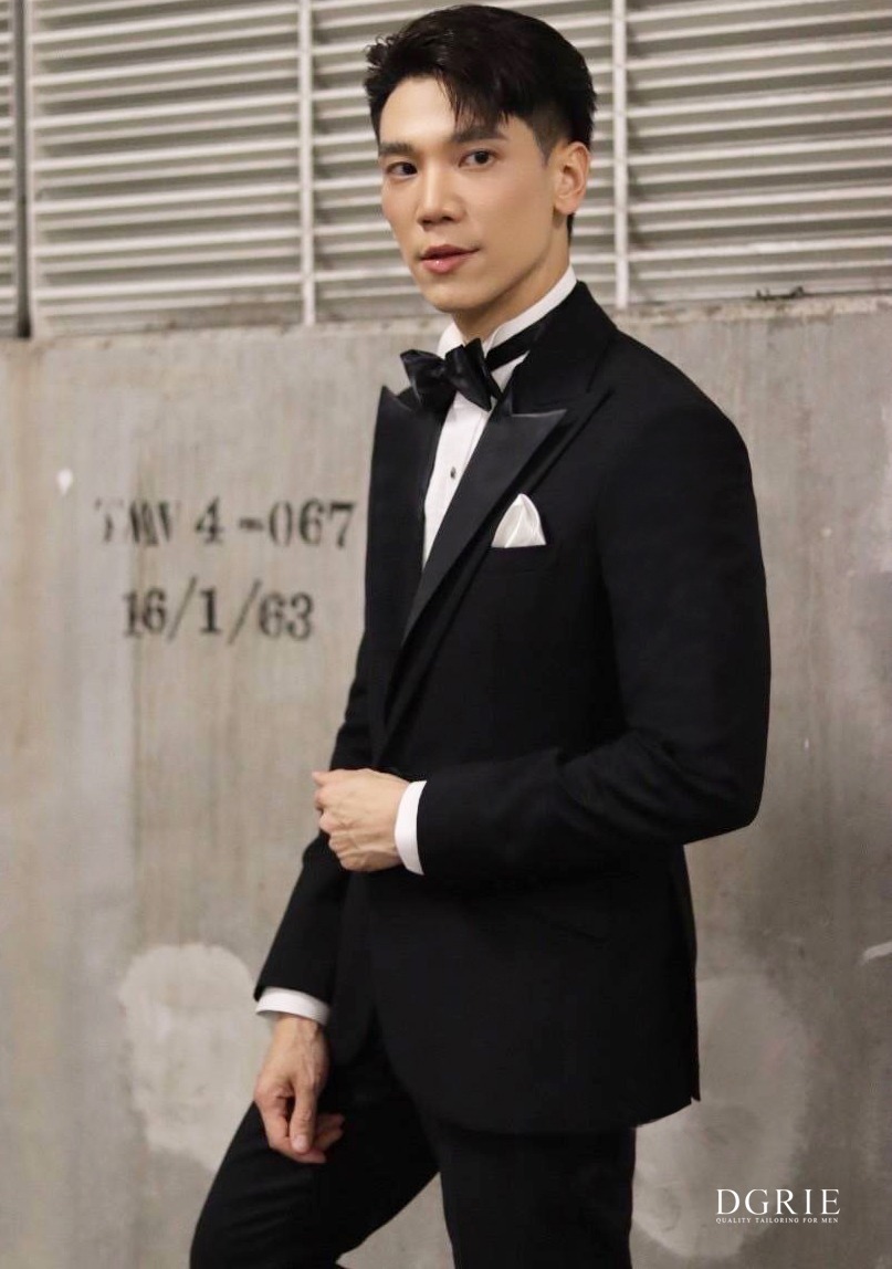 DGRIE Spotlight : K. Kornkan - Double Peak Lapel Tuxedo