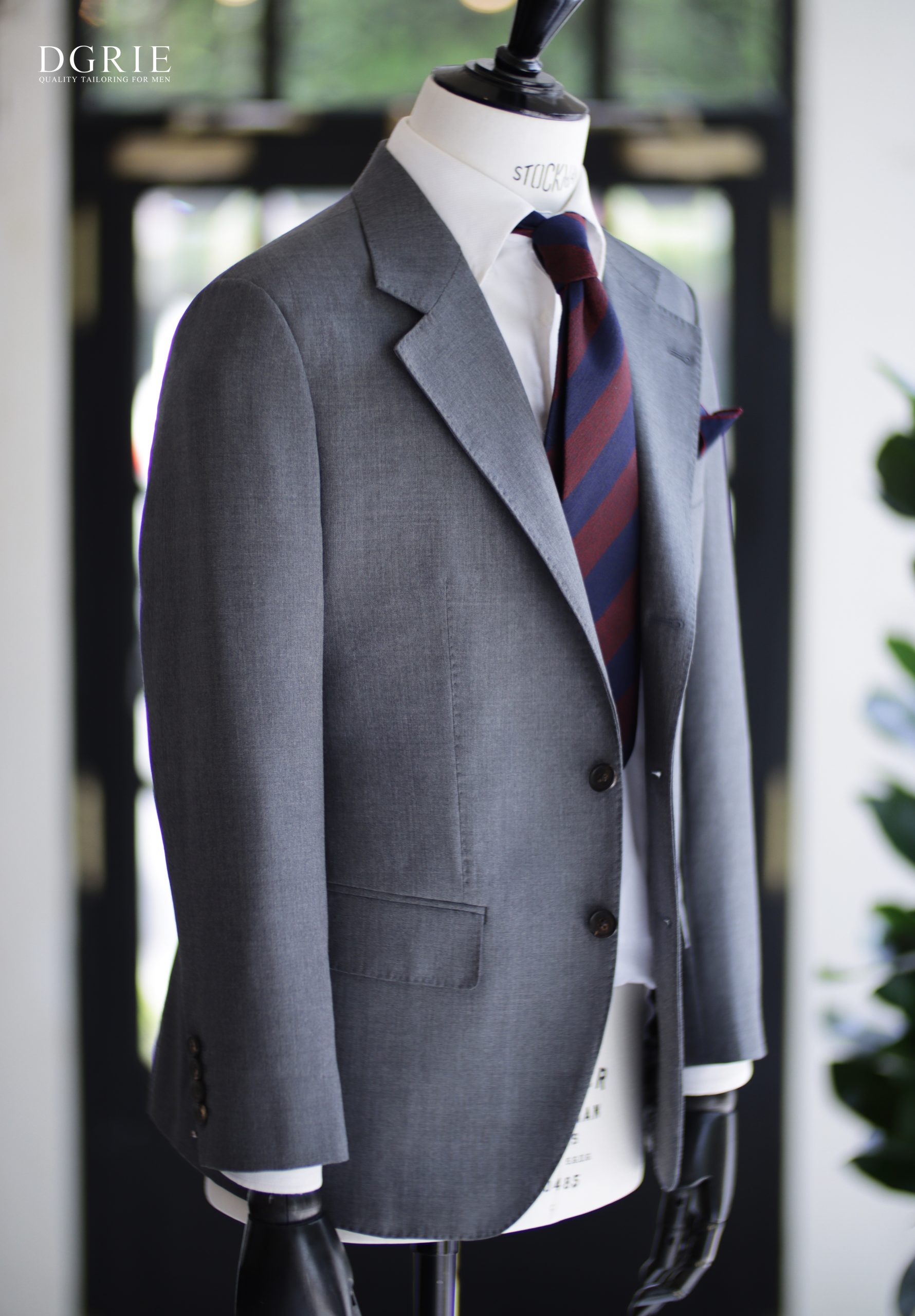 ตัดสูทหางม้า DGRIE Classic Grey Full Canvas Suit