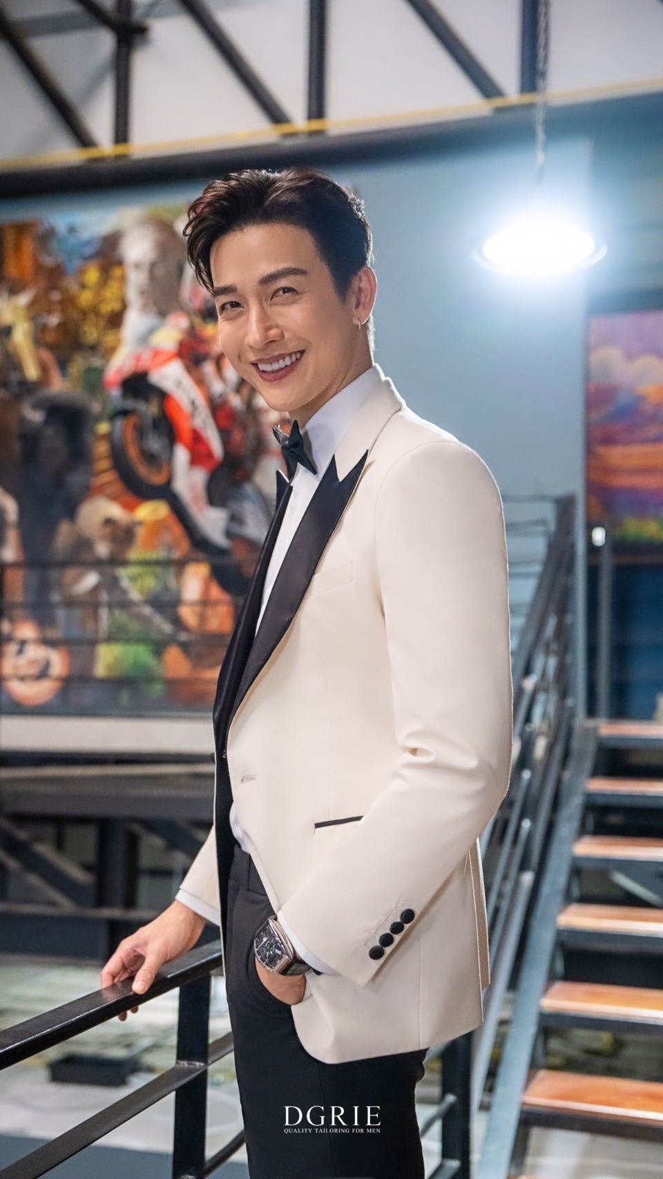 DGRIE Spotlight 2 : ดีเจพุฒ พุฒิชัย | Italy Ivory & Black Wool Dinner Tuxedo