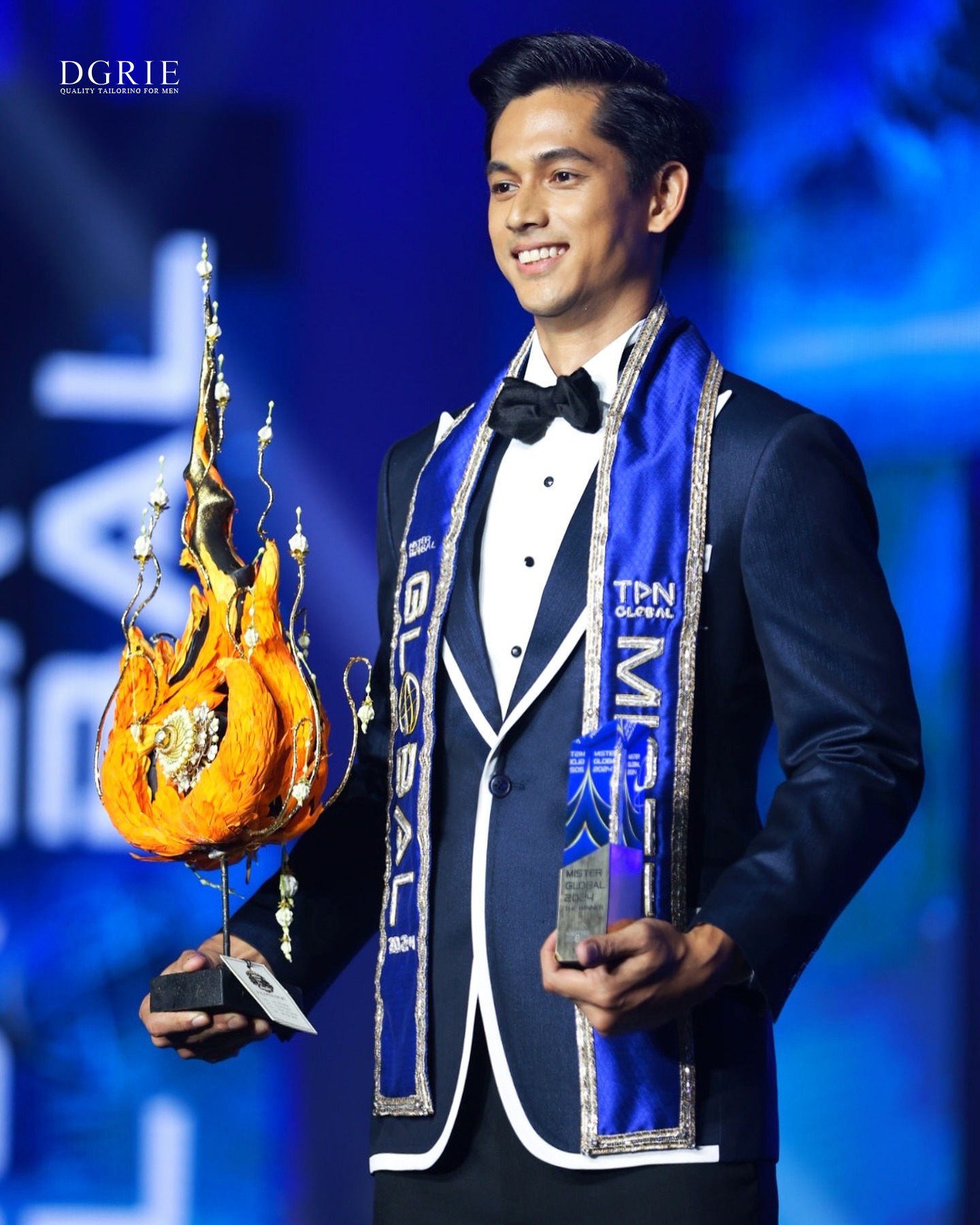 NAVY BLAZER FOR MISTER GLOBAL 2024 WINNER