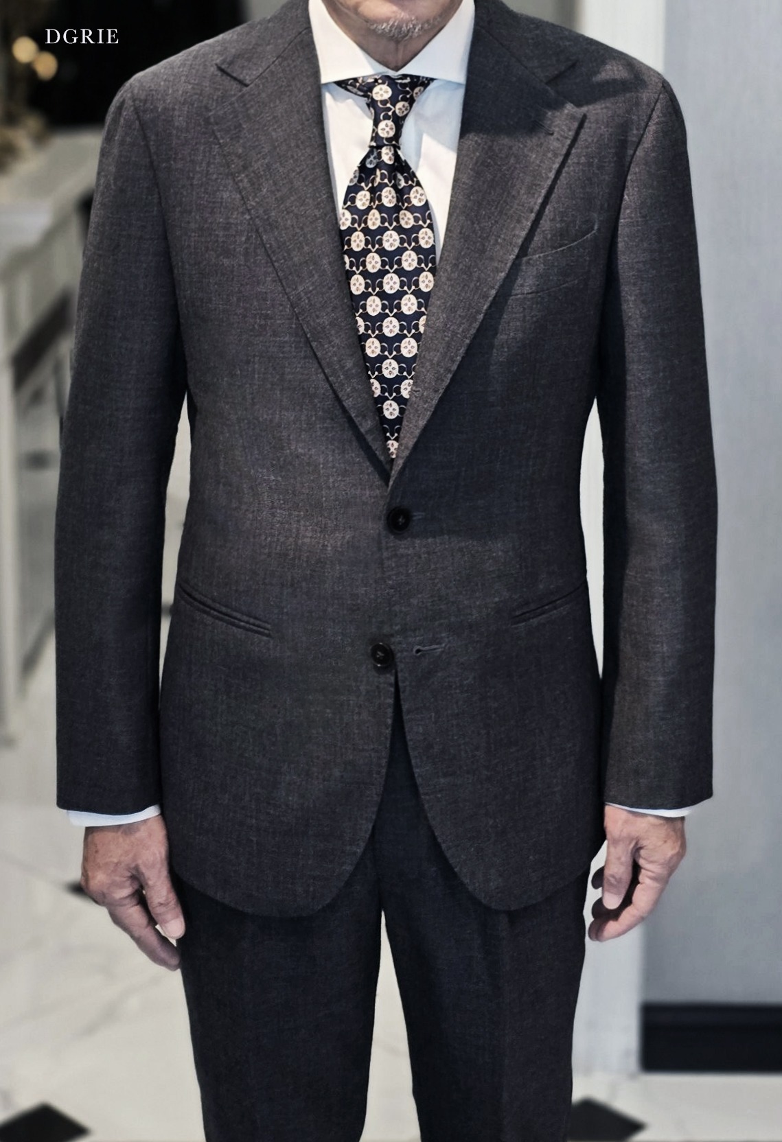 ตัดสูท High-twist wool Fresco Wool & Brown Fox Brothers
