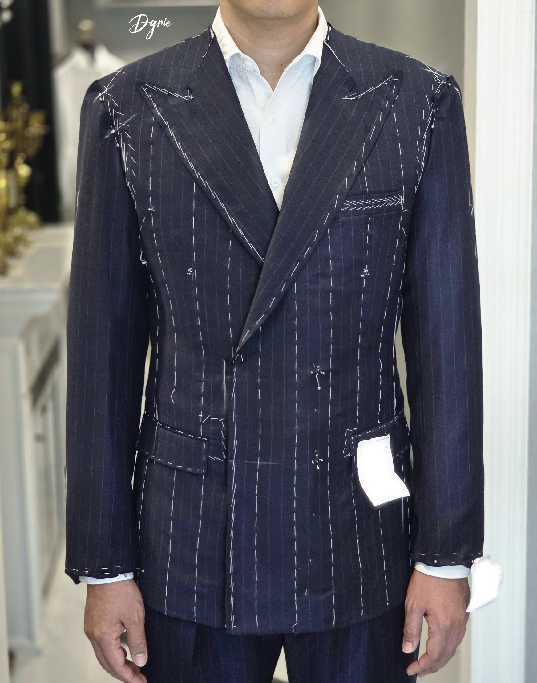 ตัดสูทลายทางสีกรม DGRIE PinStipe Navy Double-Breasted Suits