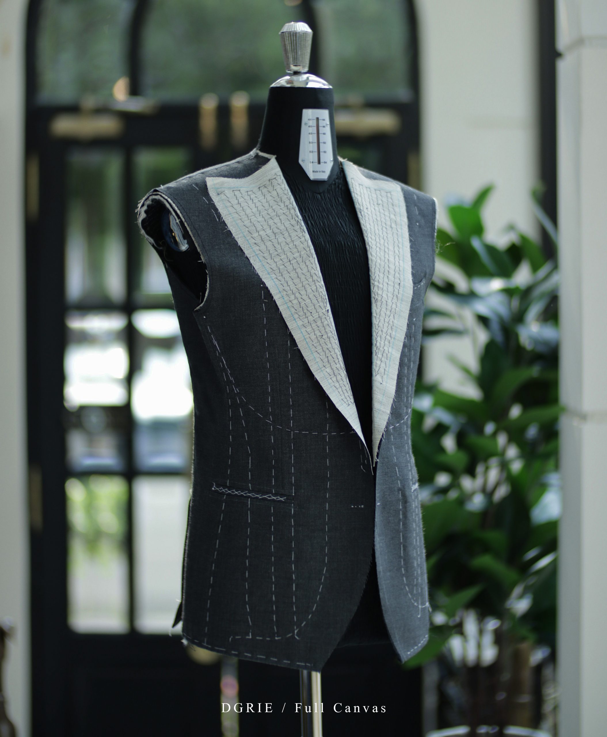 ตัดสูทหางม้า Floating Full Canvas Suits