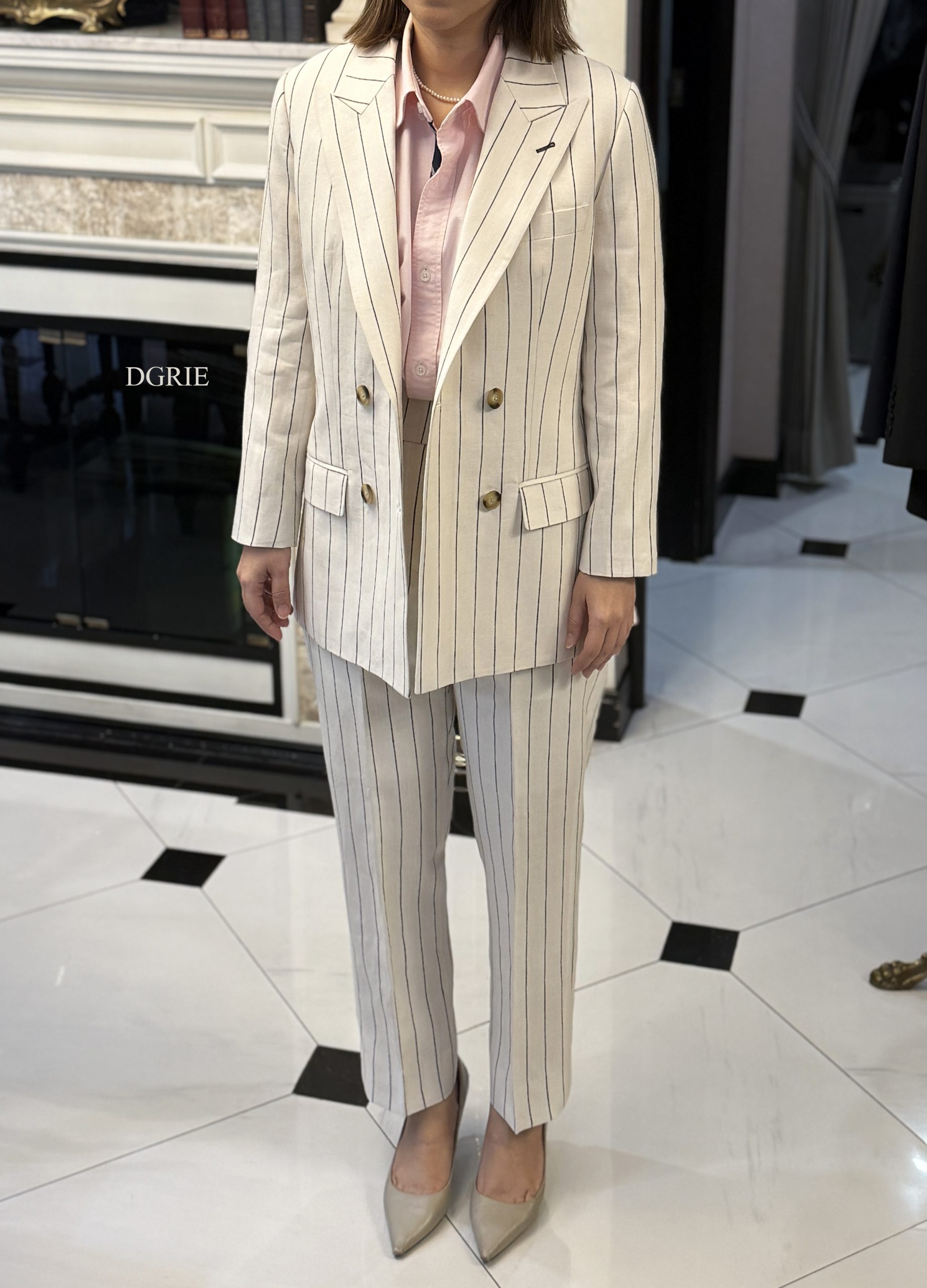 ตัดสูทผู้หญิง DGRIE Heavy Pin-Stripe Linen Suits