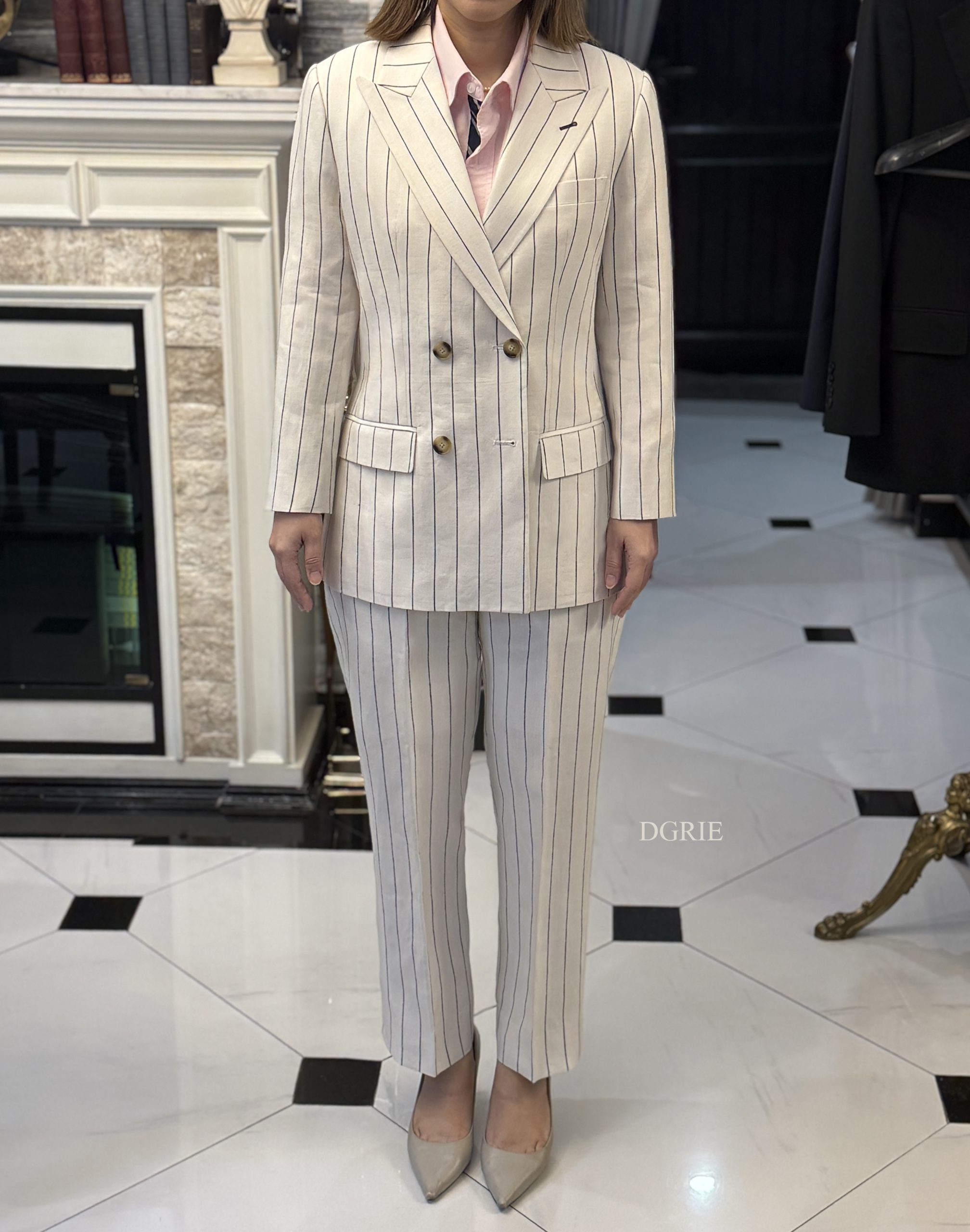 ตัดสูทผู้หญิง DGRIE Heavy Pin-Stripe Linen Suits