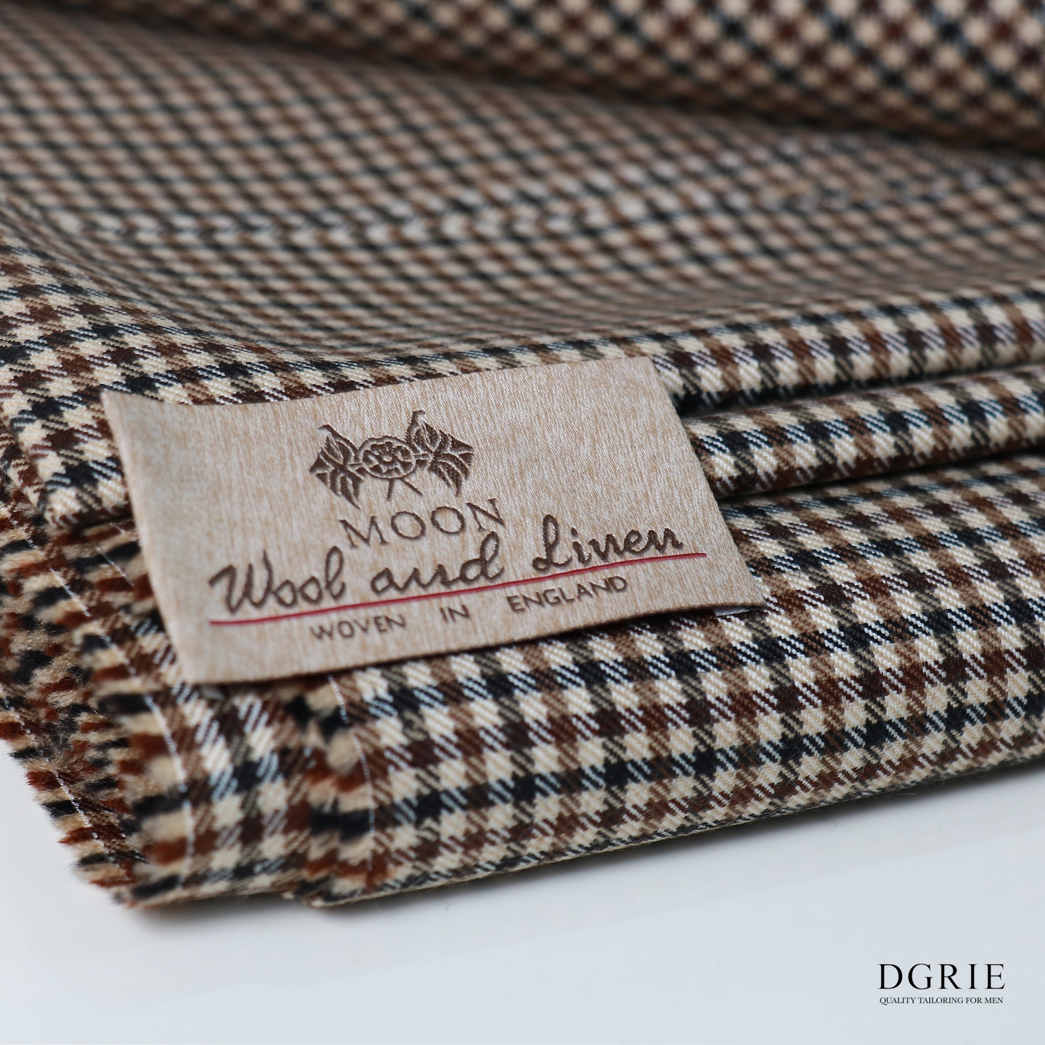 ผ้าสูท MOON - Made in England