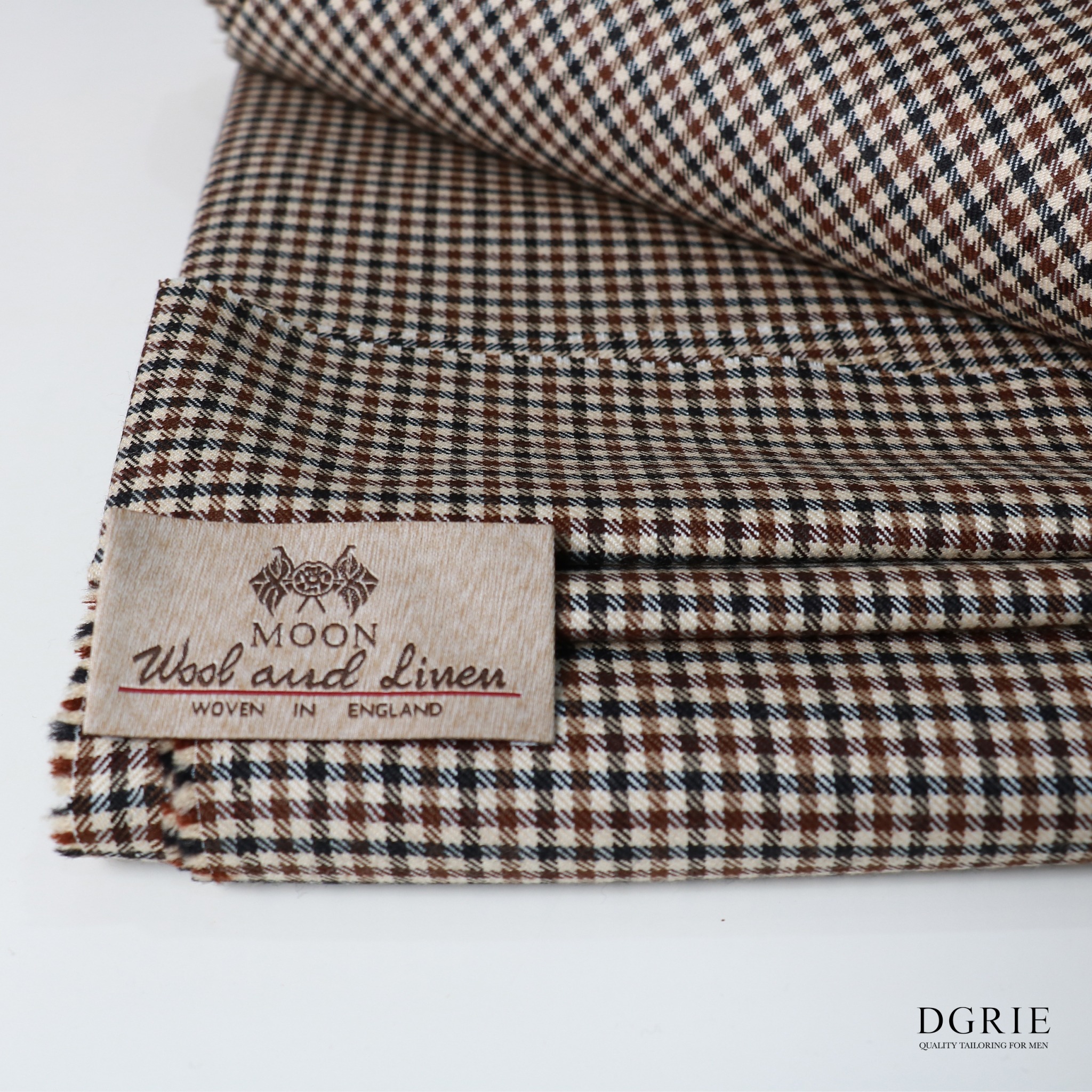 ผ้าสูท MOON - Made in England