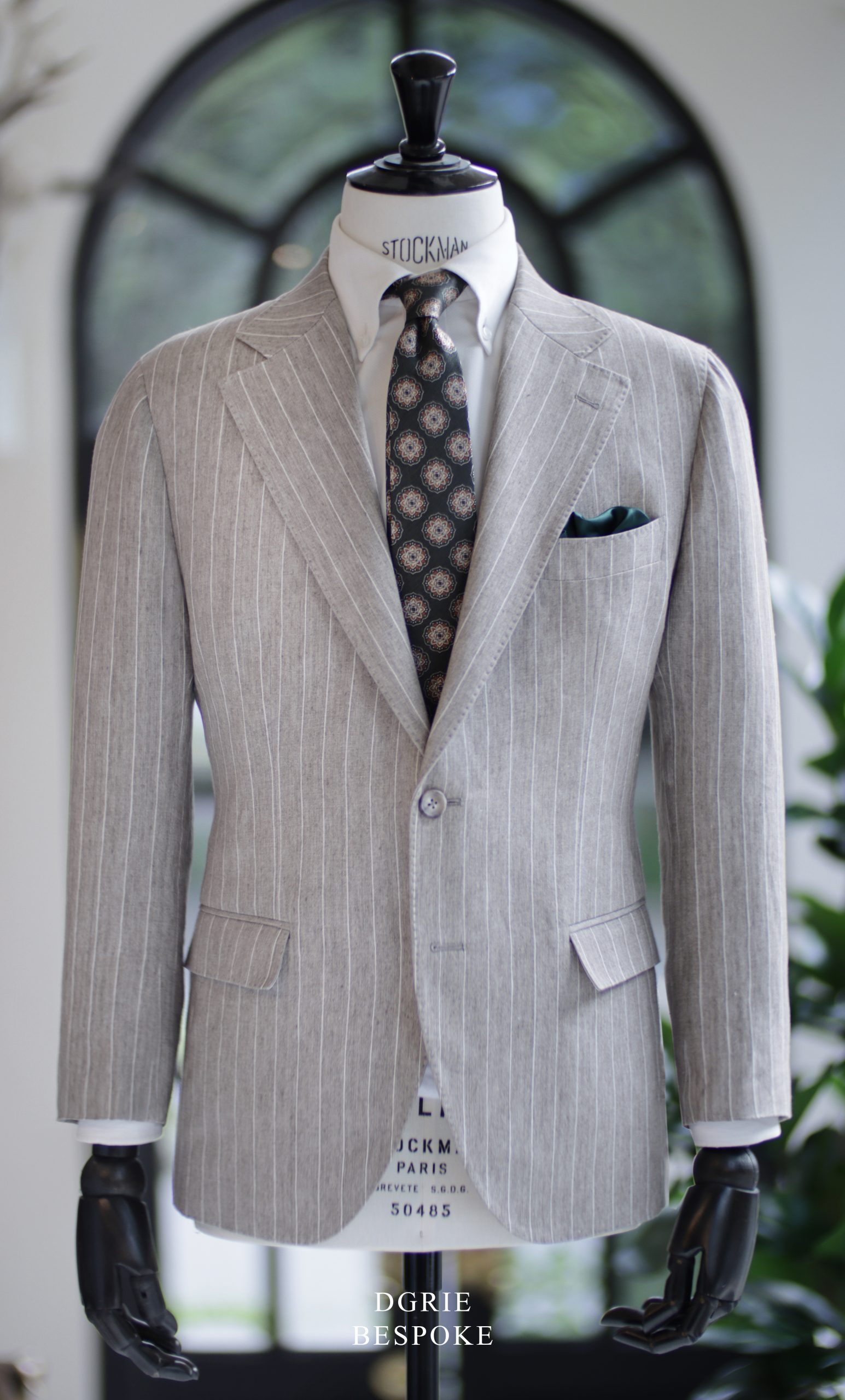 DGRIE 4 PINSTRIPE SUITS เสื้อสูทลายทาง 4 สี